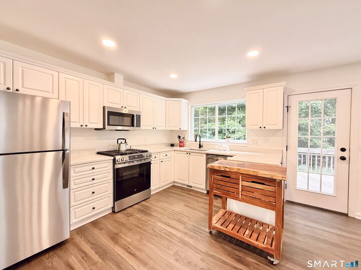 Property Photo: 95 Intervale Road 34 CT 06905