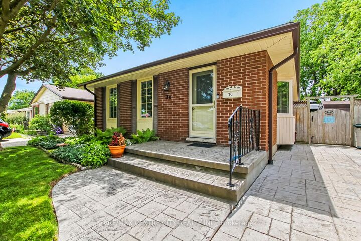 Property Photo: 20 Hines Crescent ON N6C 3A3