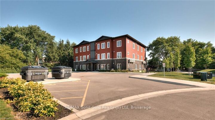 Property Photo: 33 Murray Court 5 ON N0K 1M0