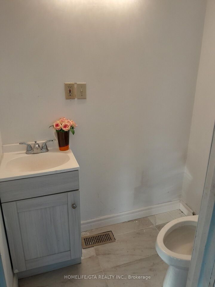 Property Photo: 4662 Netherby Road ON L3B 5N7