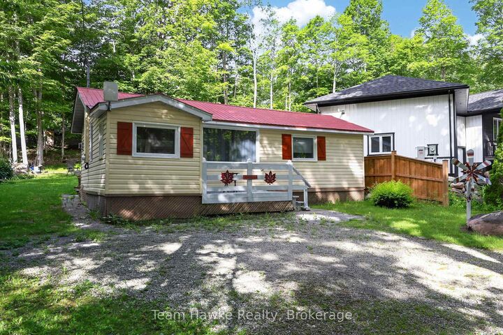 Property Photo: 48 McArthur Drive ON L9M 1W9