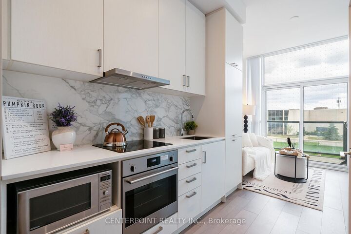 Property Photo: 60 Honeycrisp Crescent 219 ON L4K 0N5