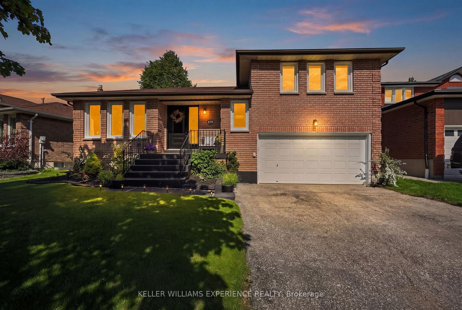 Property Photo: 315 Hemlock Drive ON L4A 5A7