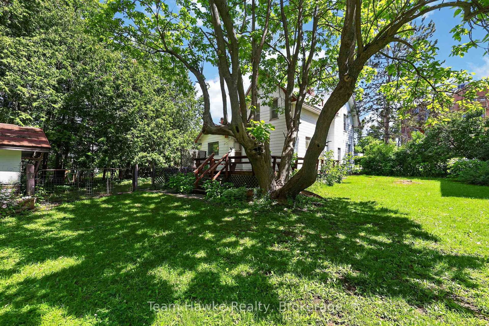 Property Photo: 256 Manly Street ON L4R 3C6