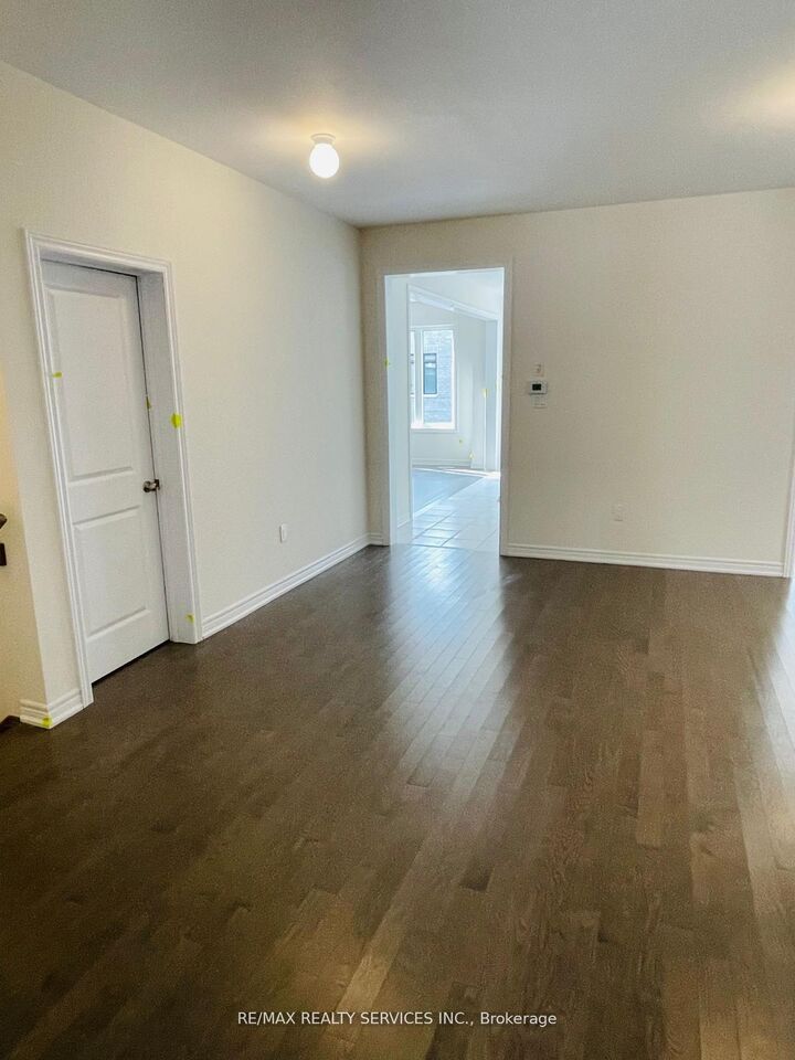 Property Photo: 169 Wesmina Avenue ON L4A 5A2