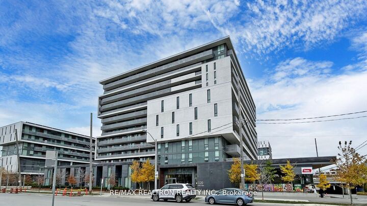 Property Photo: 120 Varna Drive 1007 ON M6A 0B3