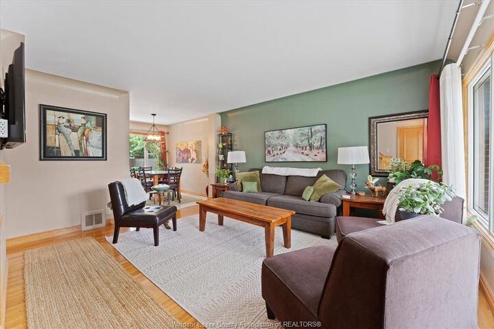 Property Photo:  3078 Rockwell Boulevard  ON N9E 2A5 