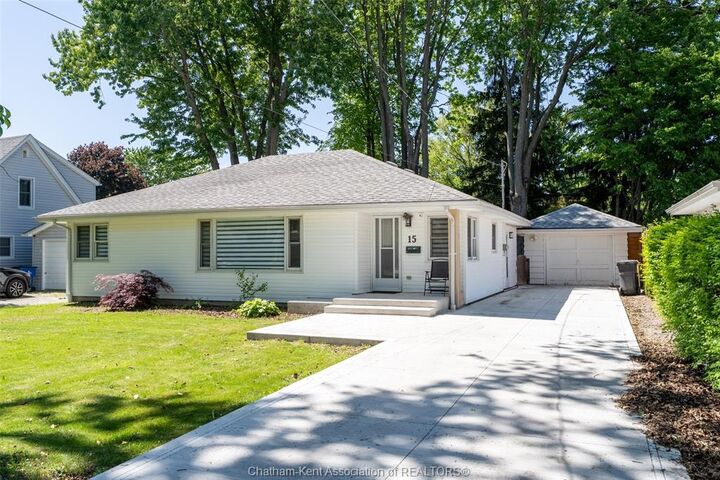 15 O'Brien Drive — photo 1