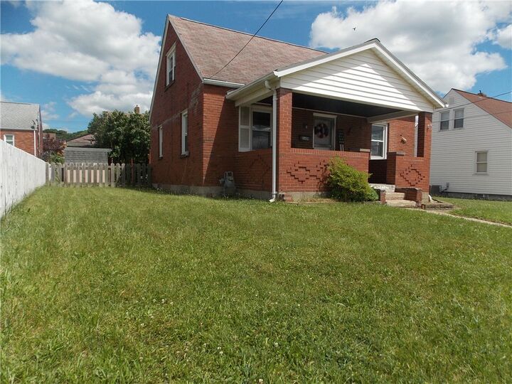 Property Photo:  2654 Lenz Ave  PA 15003 