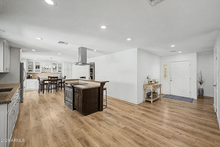 Property Photo:  8720 E Whitton Avenue  AZ 85251 
