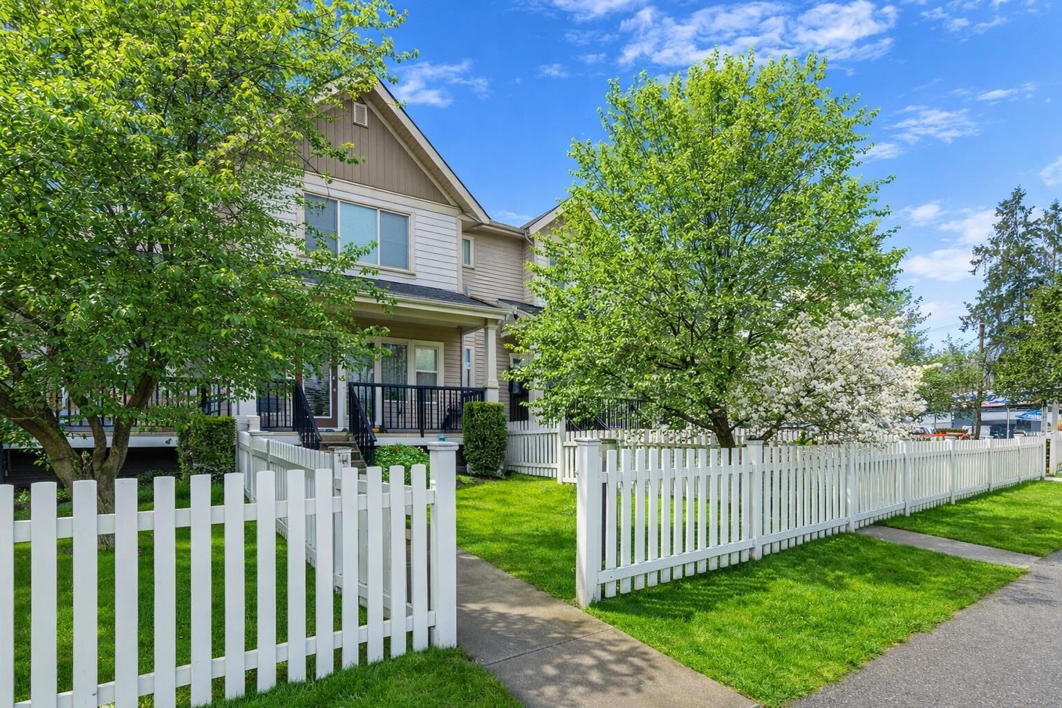 Property Photo: 19097 64 Avenue 60 BC V3S 6X5