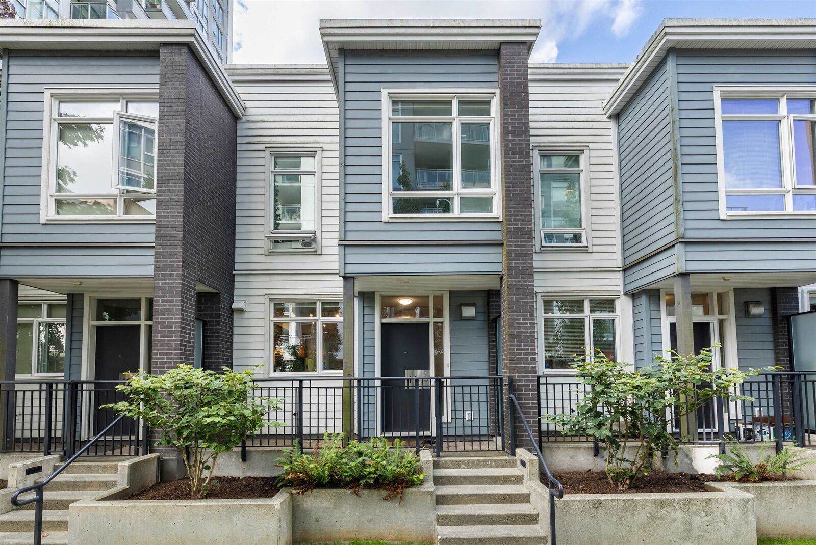 Property Photo: 10290 133 Street Th11 BC V3T 3Z1