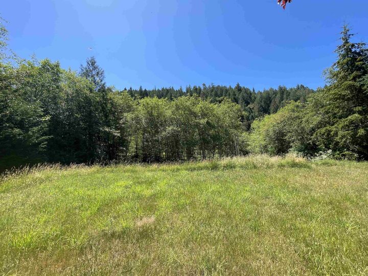 Property Photo: 107 Sunset Boulevard BC V0N 2Y0