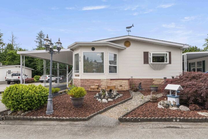 24330 Fraser Highway 96 — photo 1