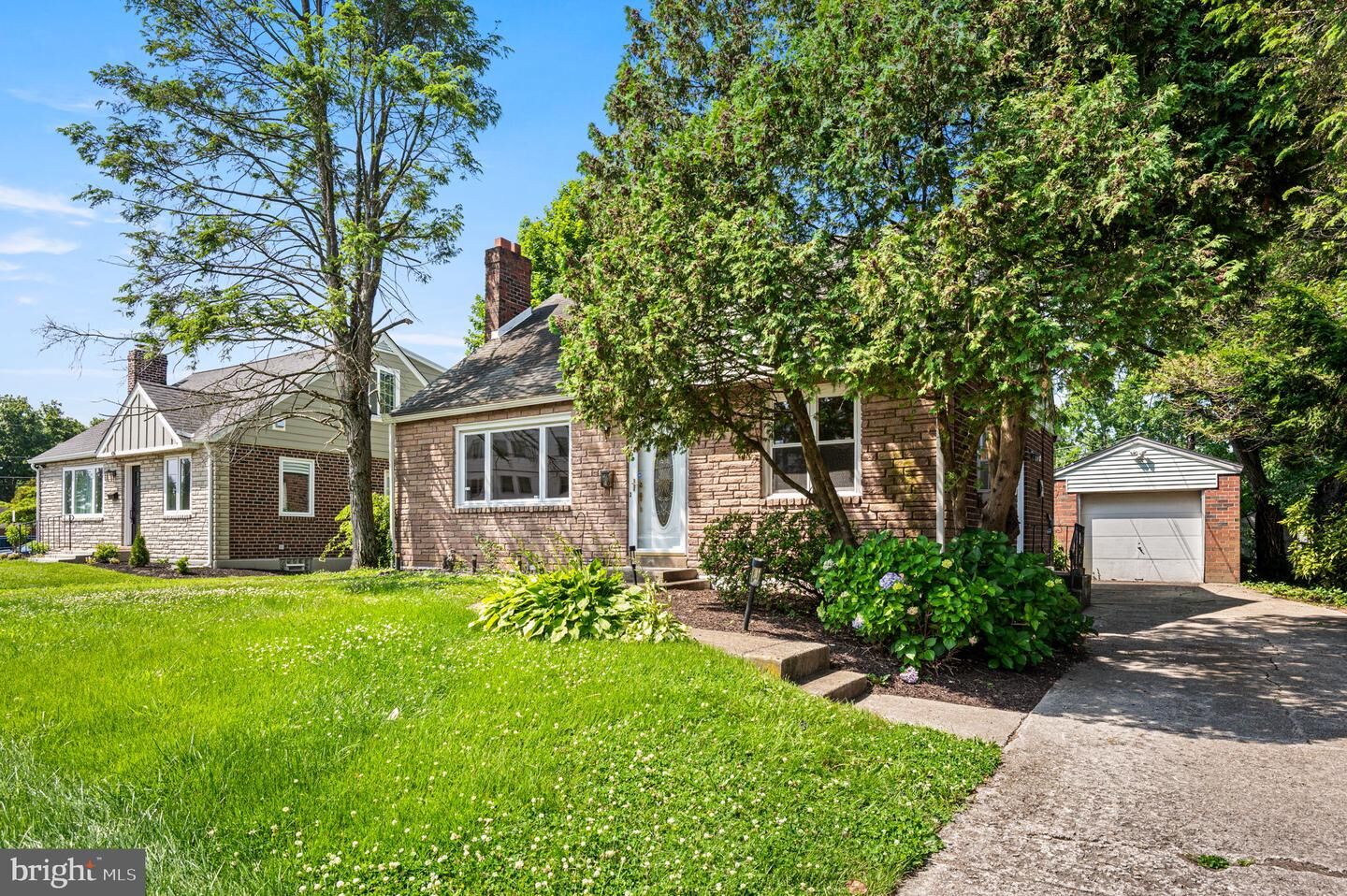 Property Photo: 640 S Eagle Road PA 19083