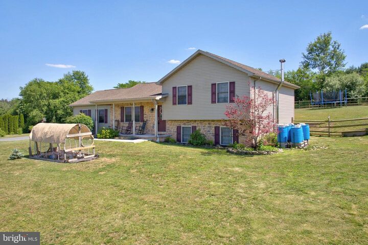 Property Photo:  225 N Grant Road  PA 17364 