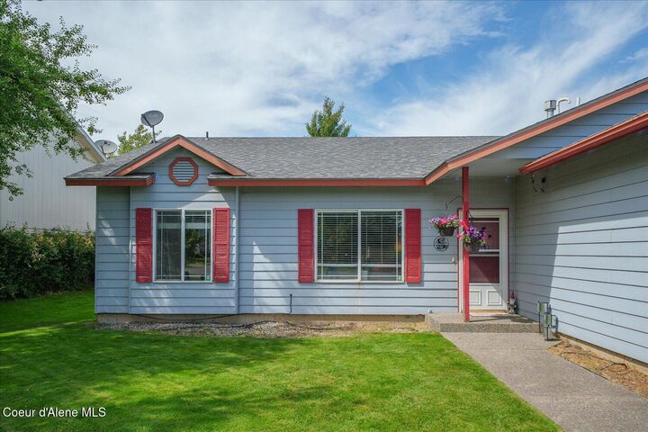 Property Photo: 1285 E Stockman Ave ID 83854