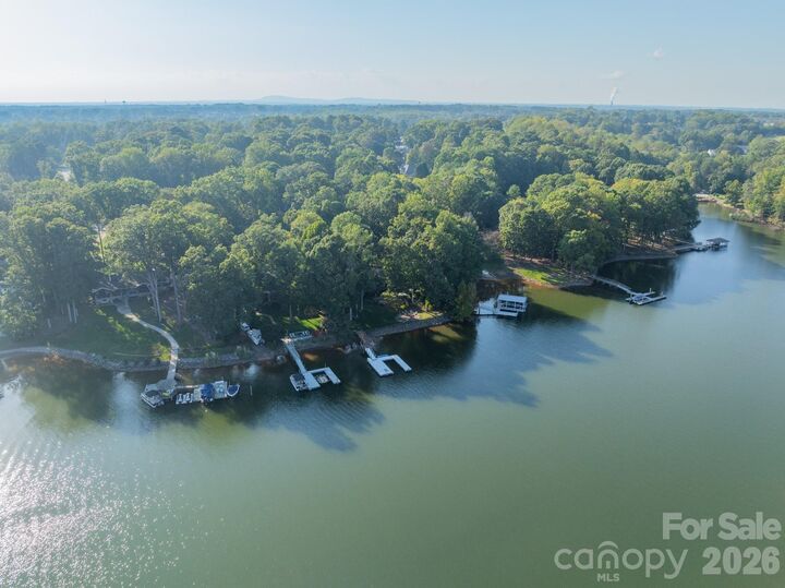 Property Photo: 165 Woodstream Circle NC 28117