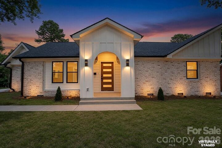 Property Photo: 409 Scaleybark Road NC 28209