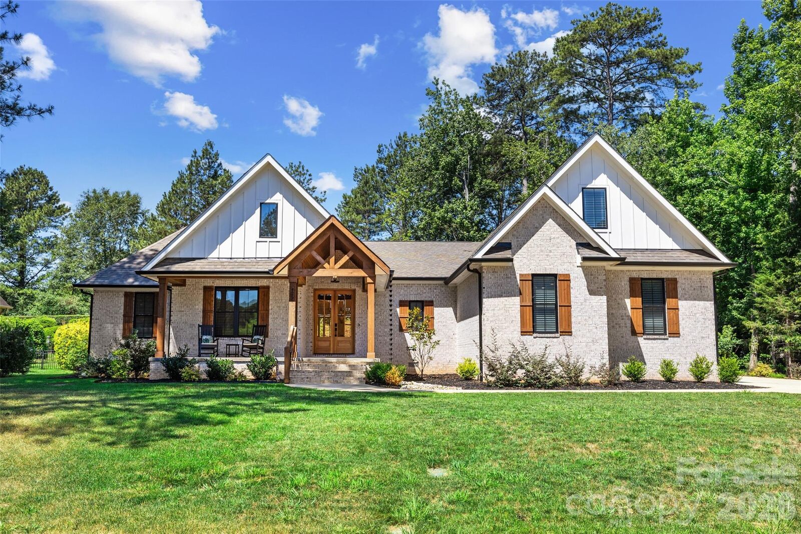 Property Photo:  4255 Crepe Ridge Drive  NC 28037 