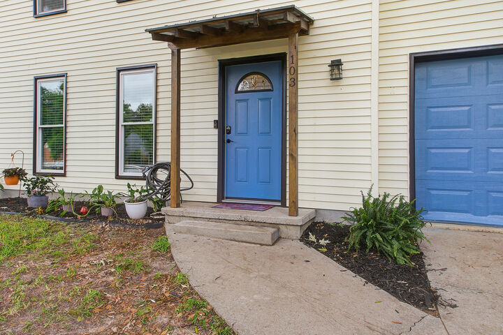 Property Photo:  103 Miller Court  SC 29485 
