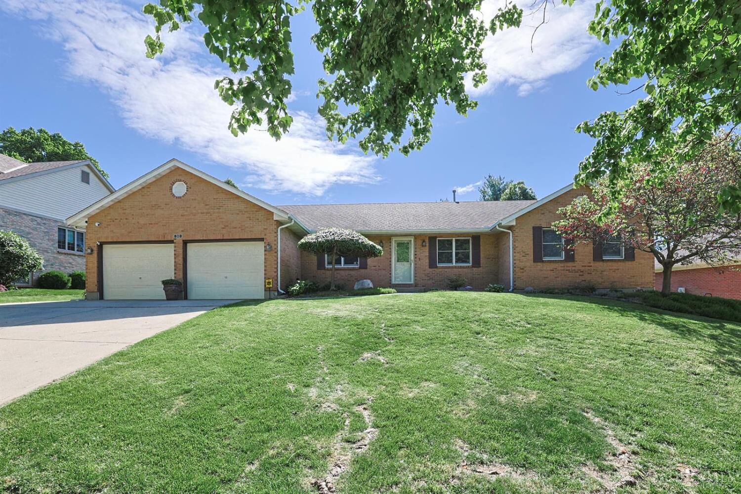 Property Photo: 30 Stablegate Court OH 45014