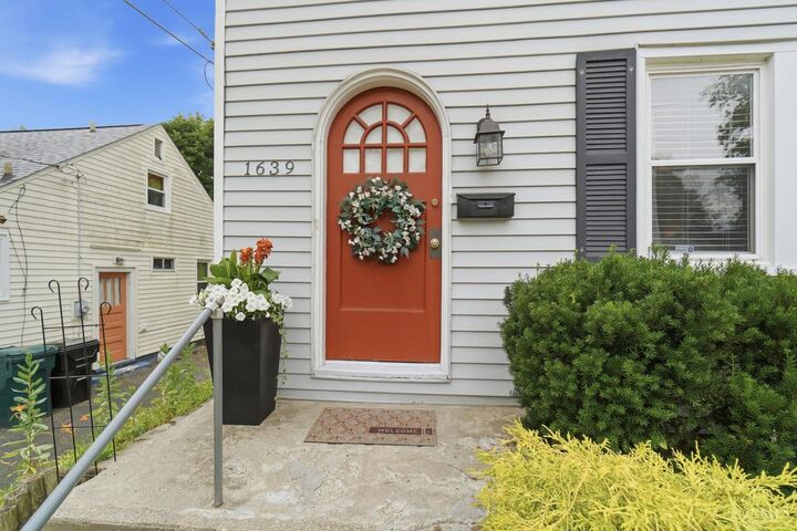 Property Photo:  1639 Sutton Avenue  OH 45230 