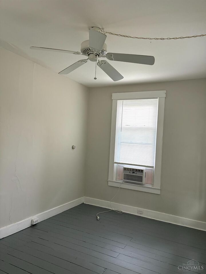 Property Photo:  558 Missouri Avenue  OH 45226 