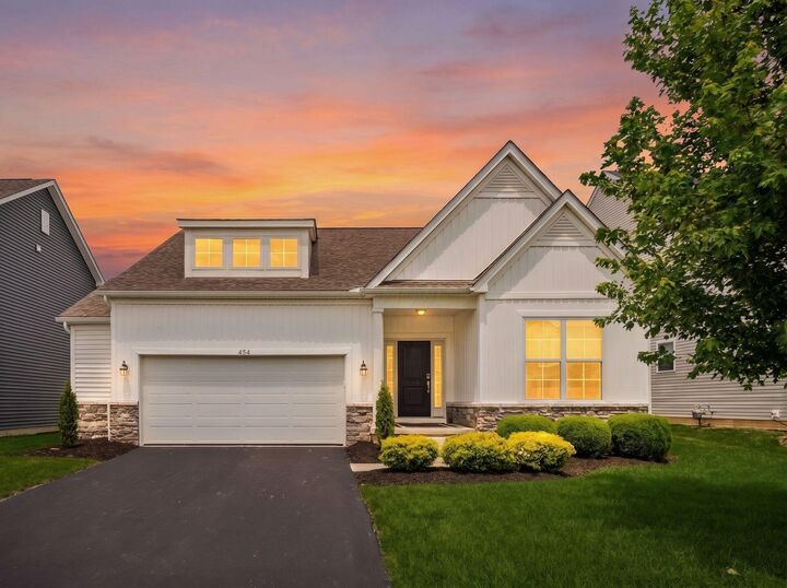 Property Photo: 434 Oakland Hills Loop OH 43116