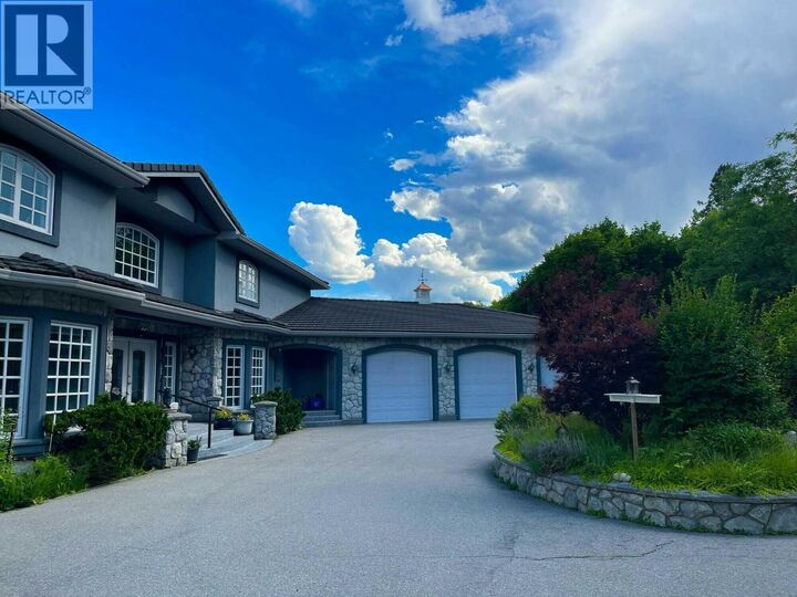 317 Hyslop Drive — photo 1