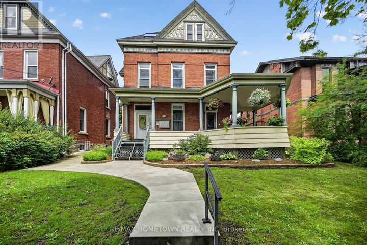 Property Photo: 98 Pine Street ON K6V 1G9