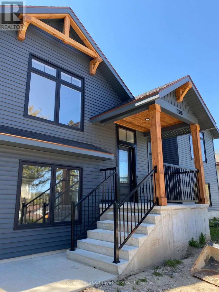 Property Photo:  105 Maple Street  ON N0G 2V0 