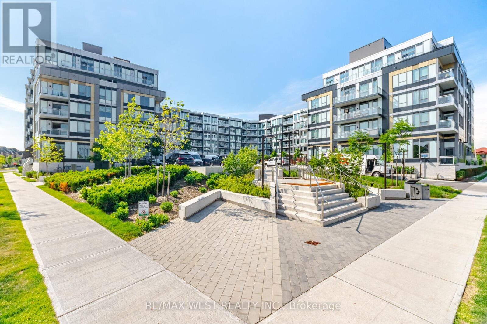 Property Photo:  2501 Saw Whet Boulevard 437  ON L6M 5N2 