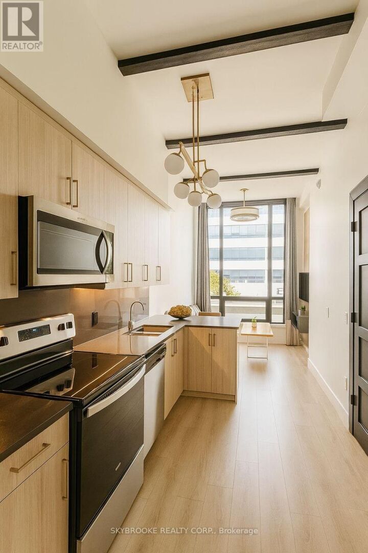 Property Photo:  145 Columbia Street West 201  ON N2L 0K7 