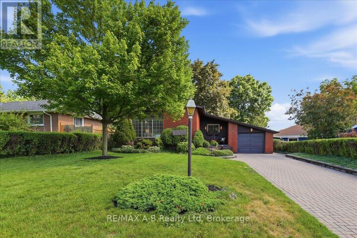 Property Photo: 204 Base Line Road West ON N6J 1V7