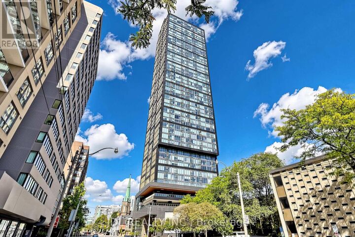 Property Photo:  319 Jarvis Street 2206  ON M5B 2C2 