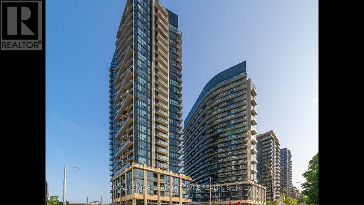Property Photo:  49 East Liberty Street 1809  ON M6L 0B2 