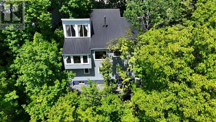 Property Photo:  419 Macdonald Ave  ON P6B 1H8 