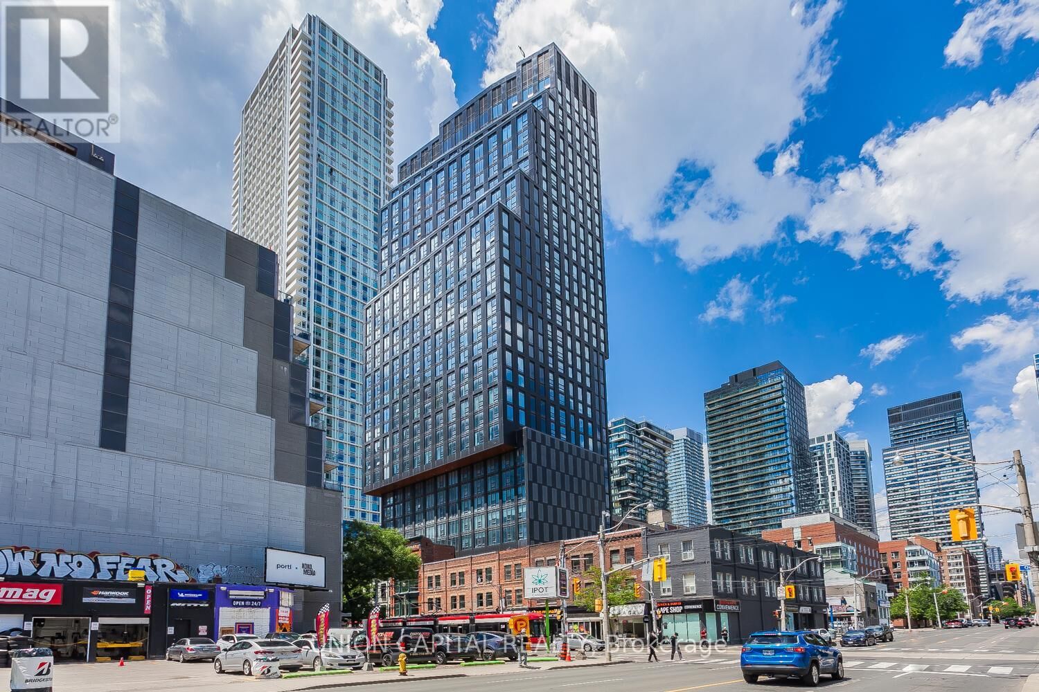 Property Photo: 100 Queen Street 909 ON M5C 0B5
