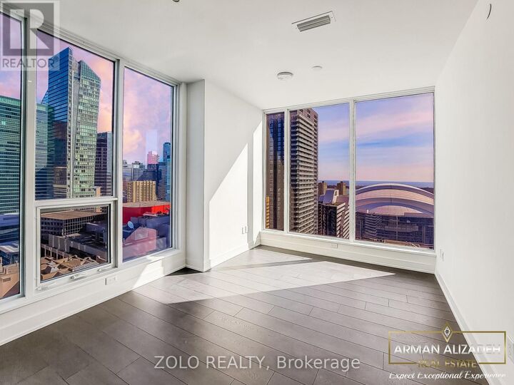 Property Photo:  35 Mercer Street 2616  ON M5V 1H2 