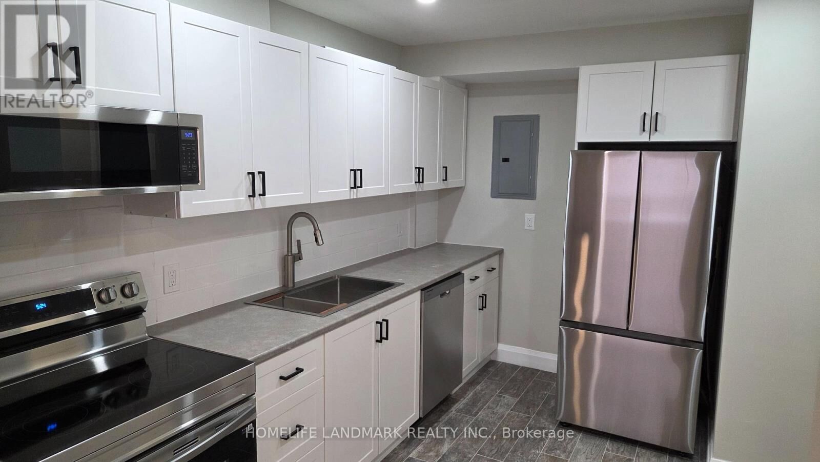 Property Photo:  793 Broadview Avenue 1  ON M4K 2P8 