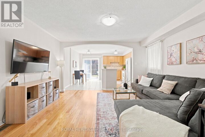 Property Photo:  39 Neill Avenue  ON L1R 3N4 