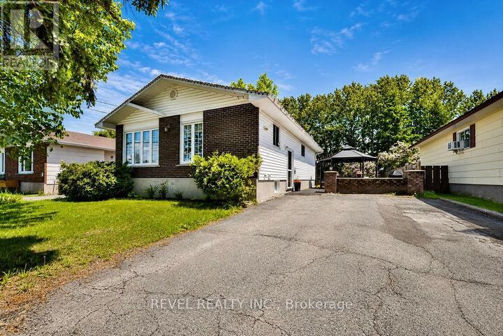 284 Joseph Street — photo 1
