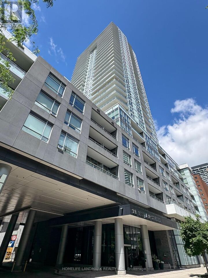 Property Photo: 98 Lillian Street 527 ON M4S 0A5