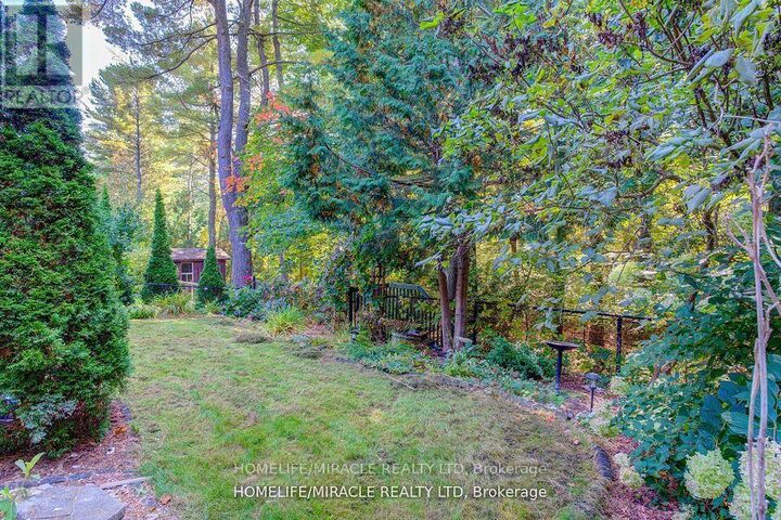 Property Photo:  905 Alanbury Crescent  ON L1X 2S3 