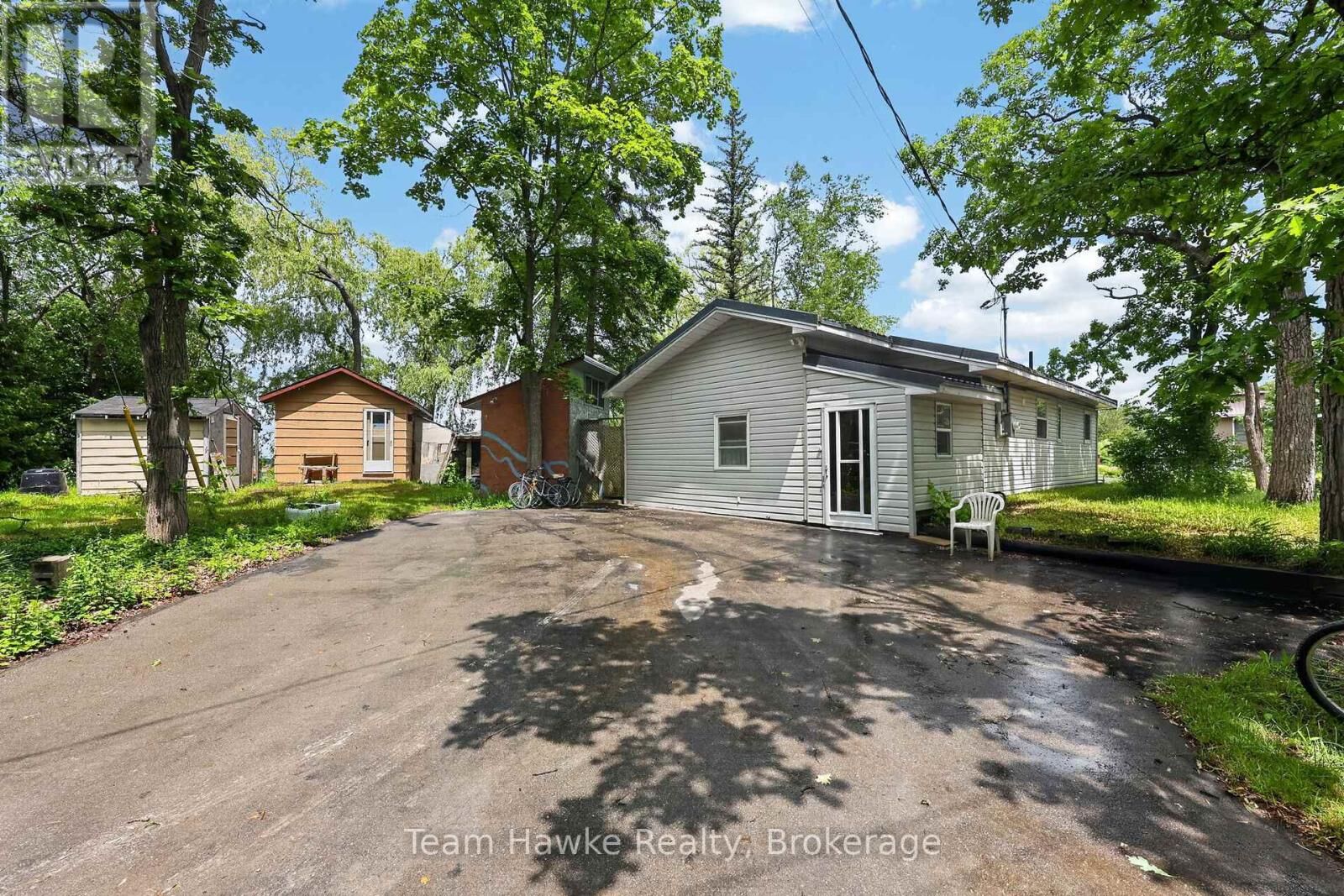 Property Photo:  32 Long Point Road  ON L0K 2C0 