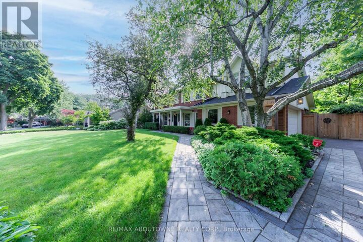 Property Photo: 1290 Braeside Drive ON L6J 2A4