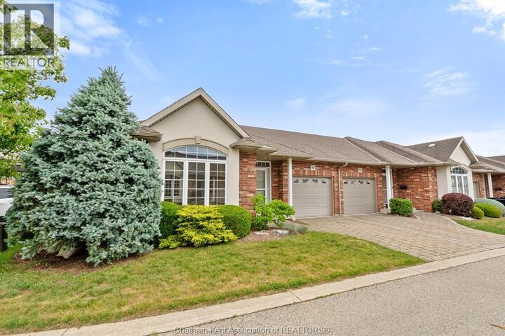 Property Photo:  15 Oakgrove Lane  ON N7L 5R9 