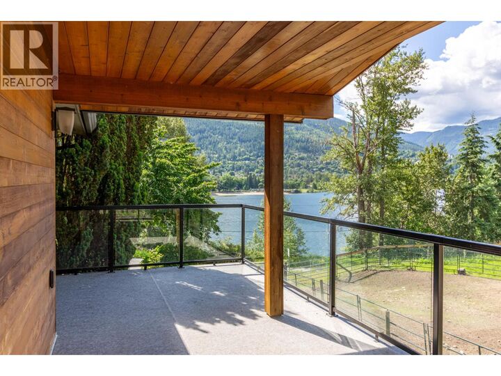 Property Photo: 633 Jorgensen Road BC V1L 5P4