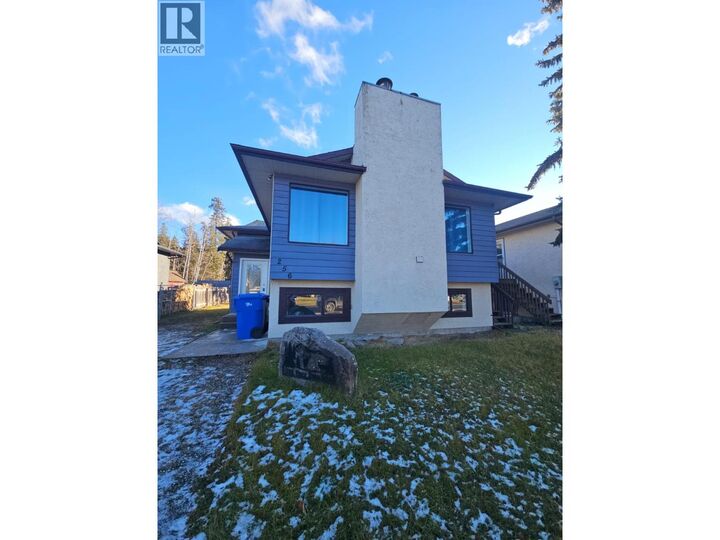 256 Peace River Crescent — photo 1